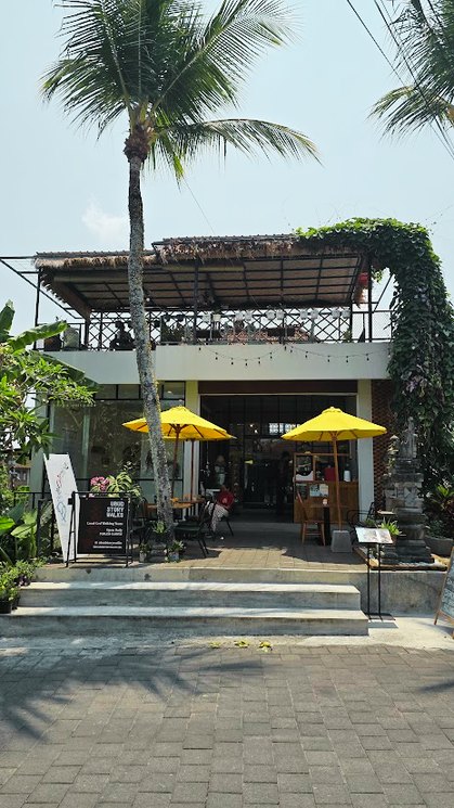 Street entrance of Purga ArtSpace on Jalan Bisma, Ubud
